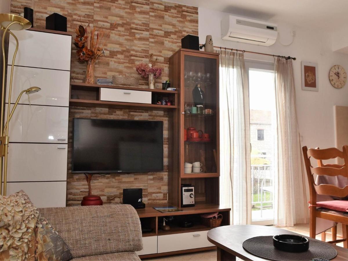 Apartment Manigo Supetar Εξωτερικό φωτογραφία
