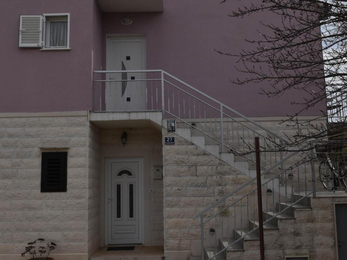 Apartment Manigo Supetar Εξωτερικό φωτογραφία