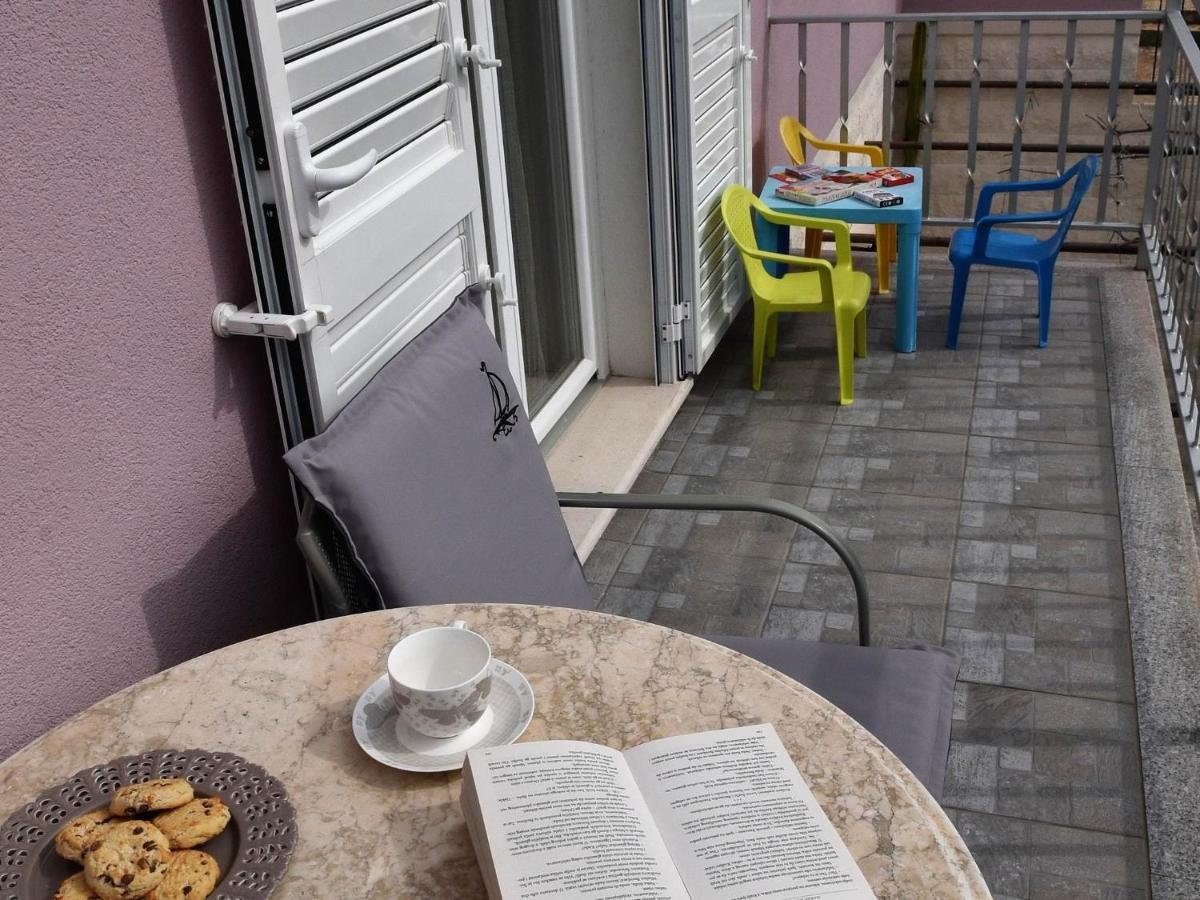 Apartment Manigo Supetar Εξωτερικό φωτογραφία