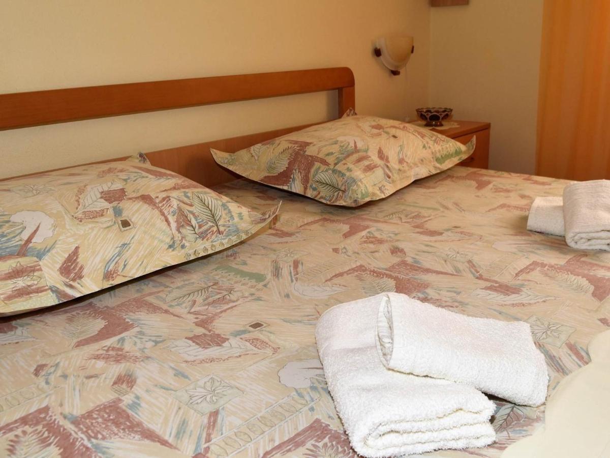 Apartment Manigo Supetar Εξωτερικό φωτογραφία