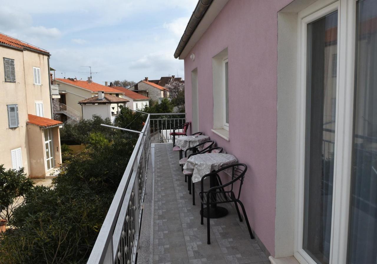 Apartment Manigo Supetar Εξωτερικό φωτογραφία