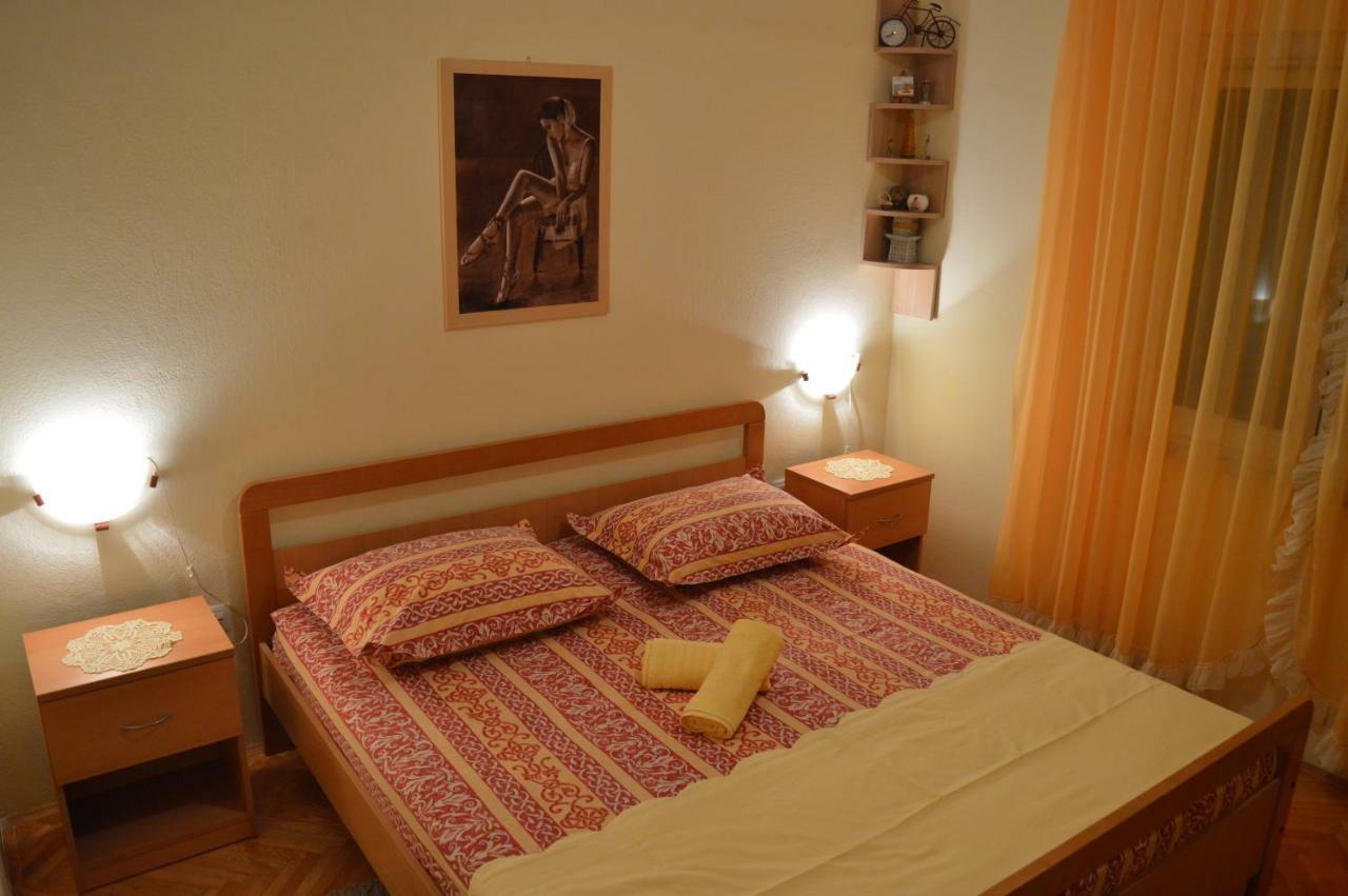 Apartment Manigo Supetar Εξωτερικό φωτογραφία